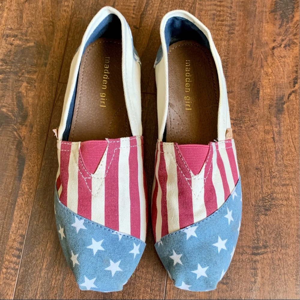 Madden Girl American Flag Shoes SZ- 8.5